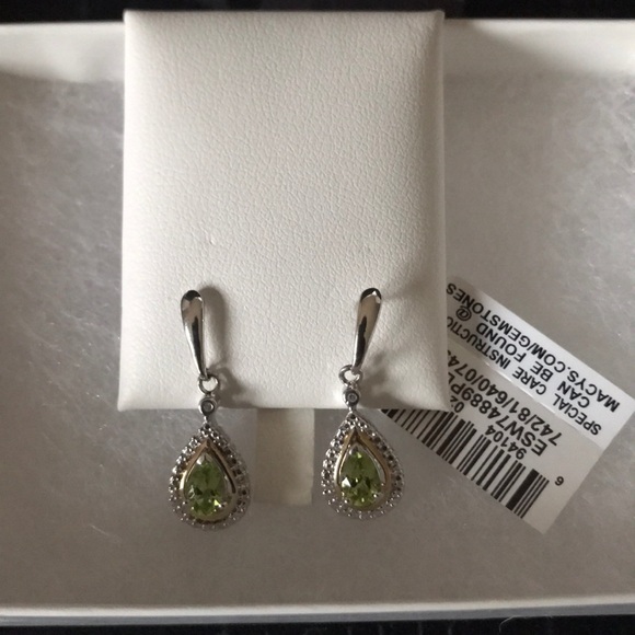 Genuine Peridot & Diamond earring and bracelet set - Picture 3 of 4